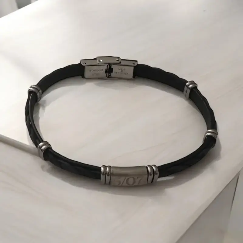 Bracelet pour homme avec gravure d’une date